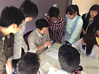 Okinawa Students Participate in the TOMODACHI-Ryukyu Frogs Jr. Program 2013 